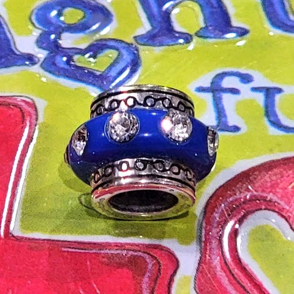 RETIRED BRIGHTON DAZZLER ROUND SAPPHIRE BLUE SPACER/BEAD - Picture 2 of 3